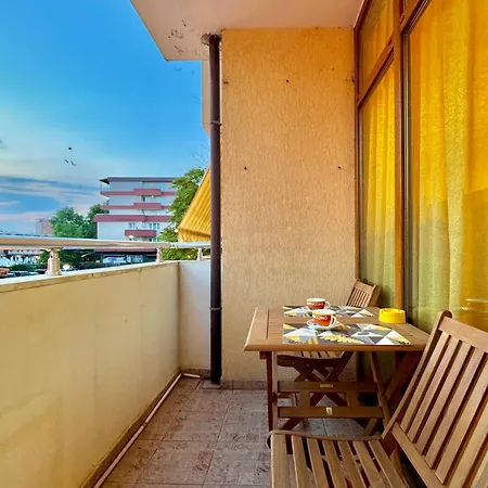 Prime Location Midia Солнечный берег