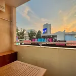 Prime Location Midia * סאני ביץ'