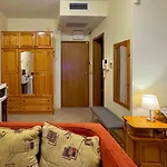 Prime Location Midia * סאני ביץ'